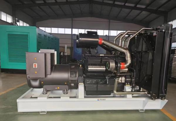 Alternateur générateur Ricardo sans balai, puissance nominale de 30 kW à 300 kW pour les applications industrielles et commerciales