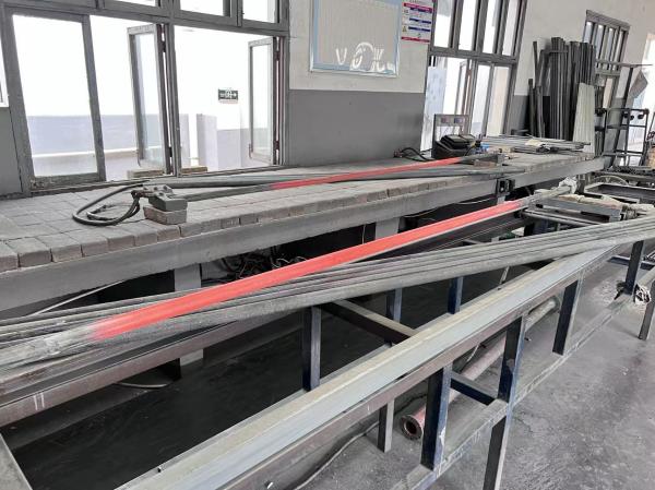 Barres en carbure de silicium à diamètre égal de type ED - Éléments chauffants à faible résistance et longue durée de vie pour fours industriels
