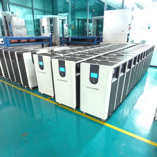 Custom High-quality 51.2V LifePo4 Battery Pack Hybrid Home Energy Storage Solutions 15kWh Solar Home Battery Manufacturer