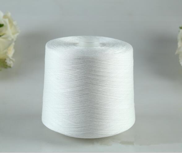100% brancos crus de Ring Spun Yarn Pre Dyed do poliéster para costurar 40/2 de processo das tecnologias de TFO