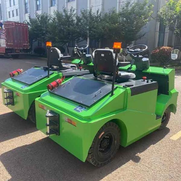 QDD120/150 Seated Electric Tow Tractor Traction weight:12000/15000KG