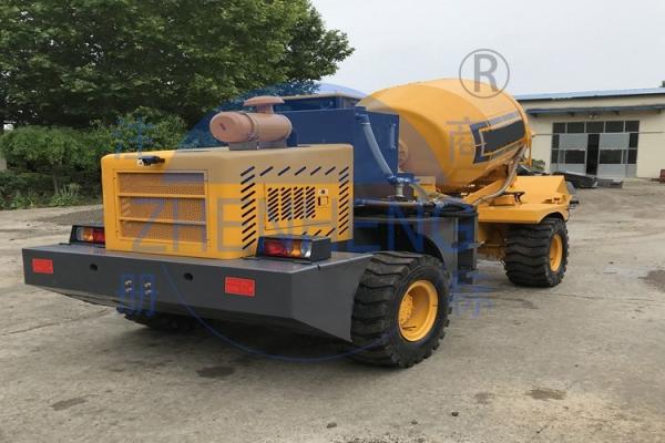 1.6cbm Self Loading Concrete Mixer Truck Ready Mix Air Pressure Water Supply