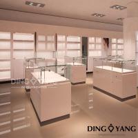 Salle d'exposition vitrine de bijoux verrouillable brillante