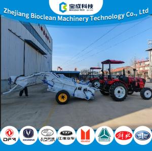 Deodorizing Tractor Driving Beach Cleaning Machine Removing Debris