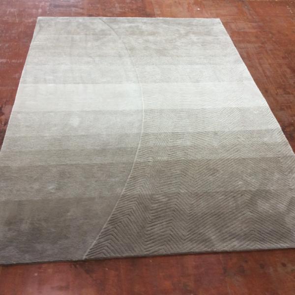 Soft and Durable 100% Wool Handmade Silk Rugs Carpets Pile Height 9-17mm