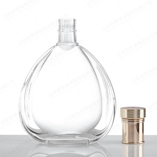 700ml Glass Bottle for Vodka Tequila Rum Liquor Rubber Stopper Sealing Type Customized