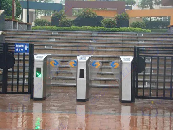 Автоматический вход скорость клапан безопасности турниль барьерные ворота для Natatorium