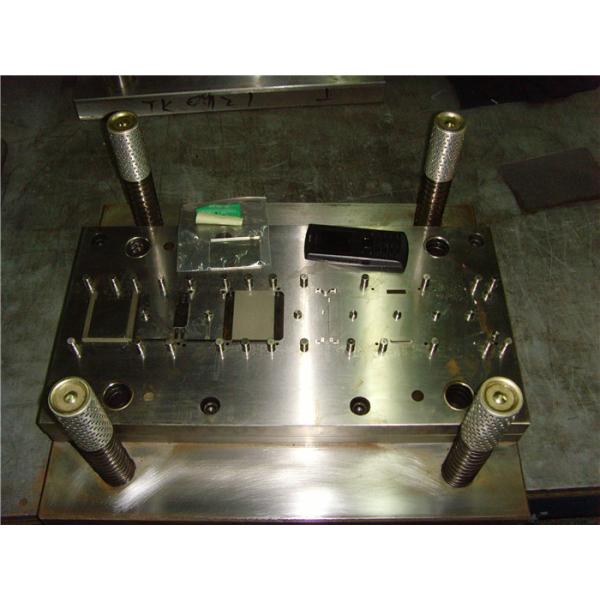 Tipo simple metal progresivo que sella, piezas de acero selladas del v de las dobladoras