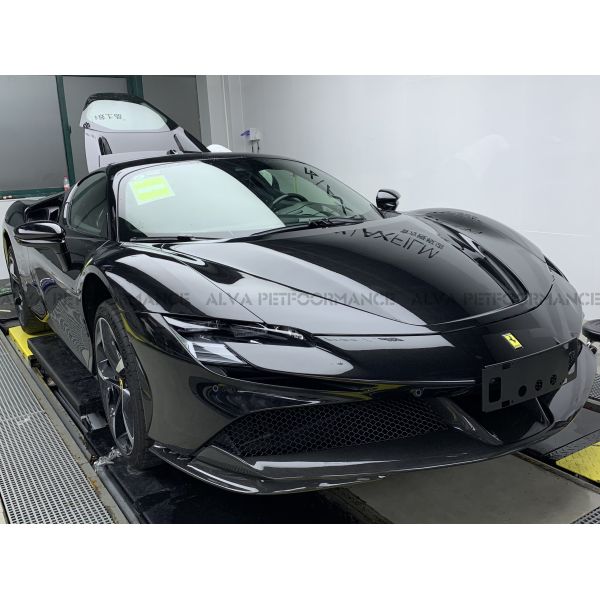 2021 Ferrari SF90 Dry Carbon Fiber Body Kits Front Lip Side Skirts Rear Diffuser Rear Spoiler Replacement Components