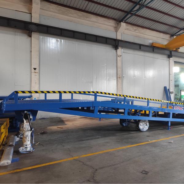 Rampe de chargement hydraulique mobile pour conteneurs Rampe de chargement temporaire