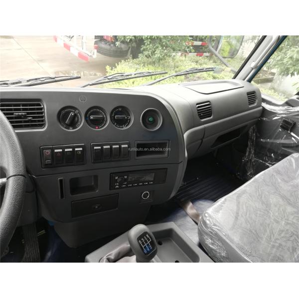 Camion d'aspiration d'eaux usées Dongfeng 10CBM avec un bon prix à vendre