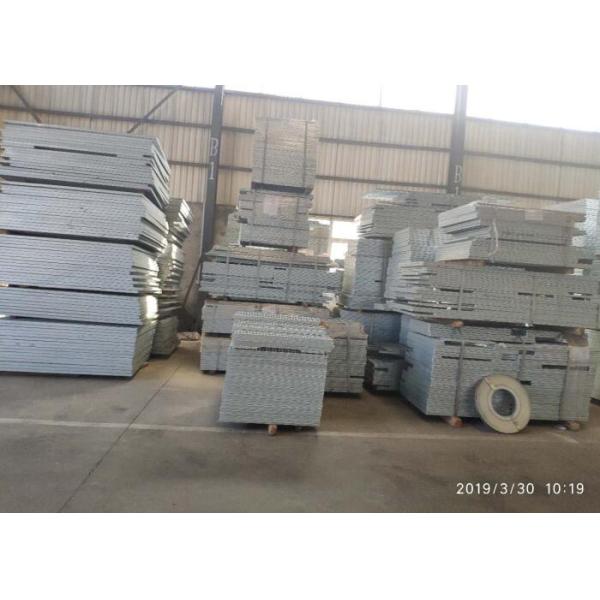 Durable Loading Docks Heavy Duty Steel Grating 8mm X 8mm Cross Bar Size