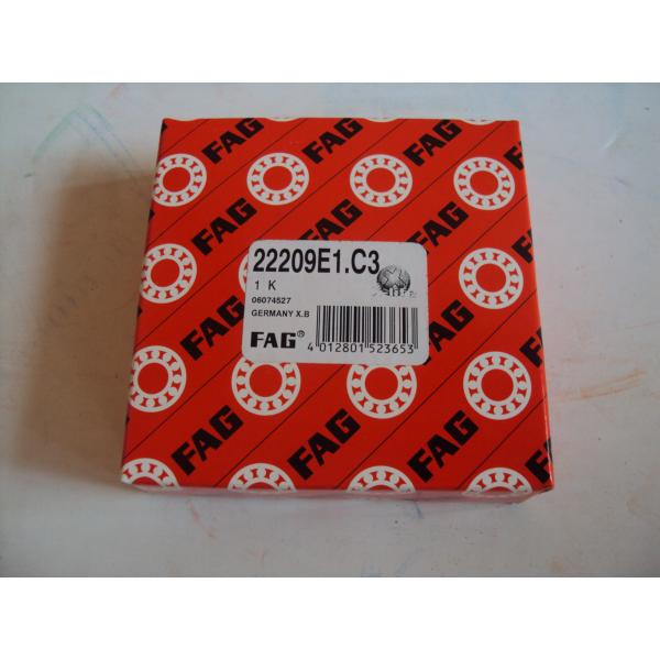 22207E 22208E 22209E FAG SKF Spherical Roller Bearing Metal Shields For Crushing Machine