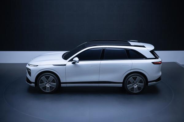 230kw Xpeng G9 EV Used New Energy Electric Car Max Speed 200km/H