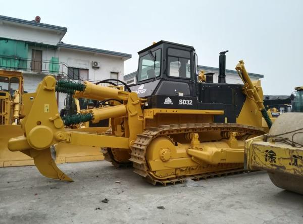 Used Shantui SD32 Bulldozer Powerful Crawler Dozer With 235 KW Engine