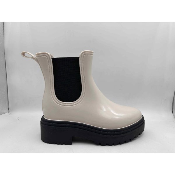 Couleur personnalisée Bottes de pluie pour femmes Matériau PVC Bottes de jardinage pour femmes
