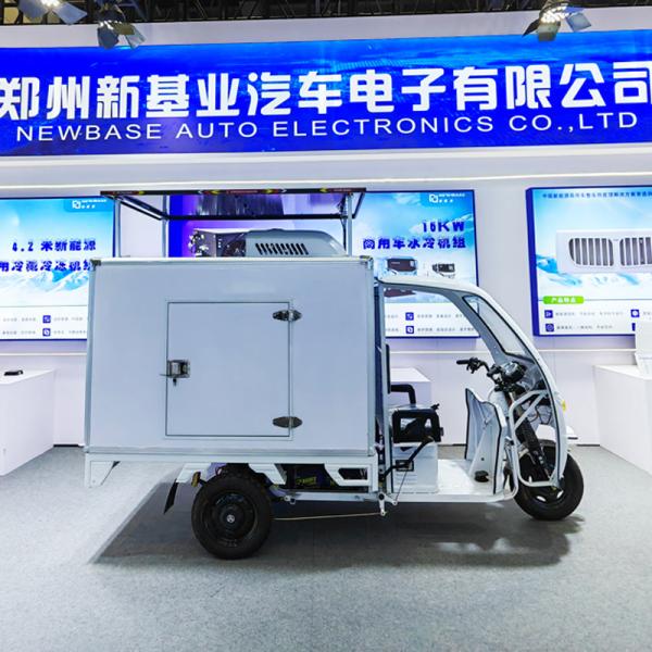 Full Electric Solar Refrigerated Tricycle with 60V/58AH Battery and 650W Refrigeration Unit for Logistics