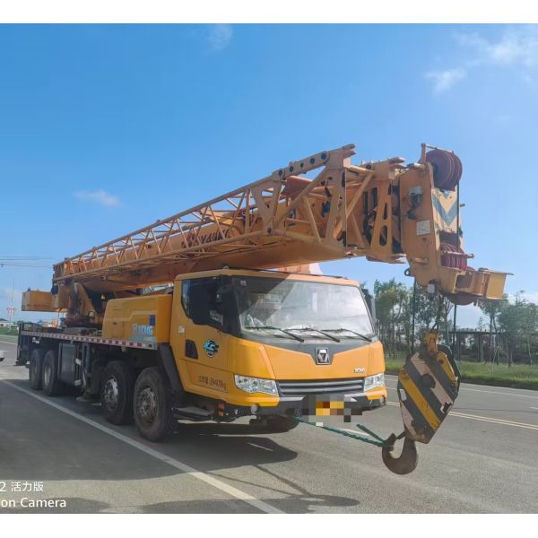Used 2020 XCMG 40 Ton Truck Crane QY40KC