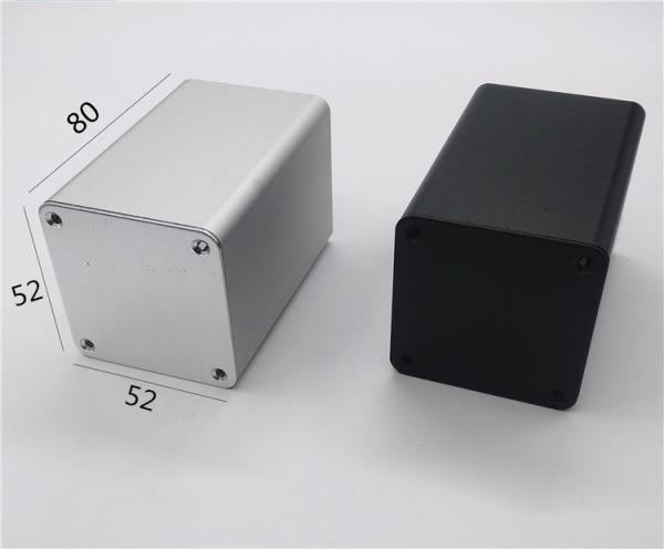 La tuyauterie carrée 52*52*80mm a expulsé la clôture en aluminium