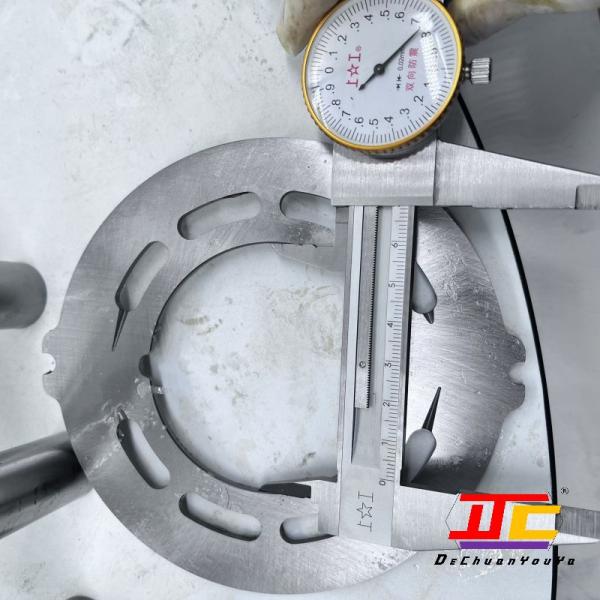 HPV105-02R 2628 Linde Plunger Pump Oil Field Concrete Equipment