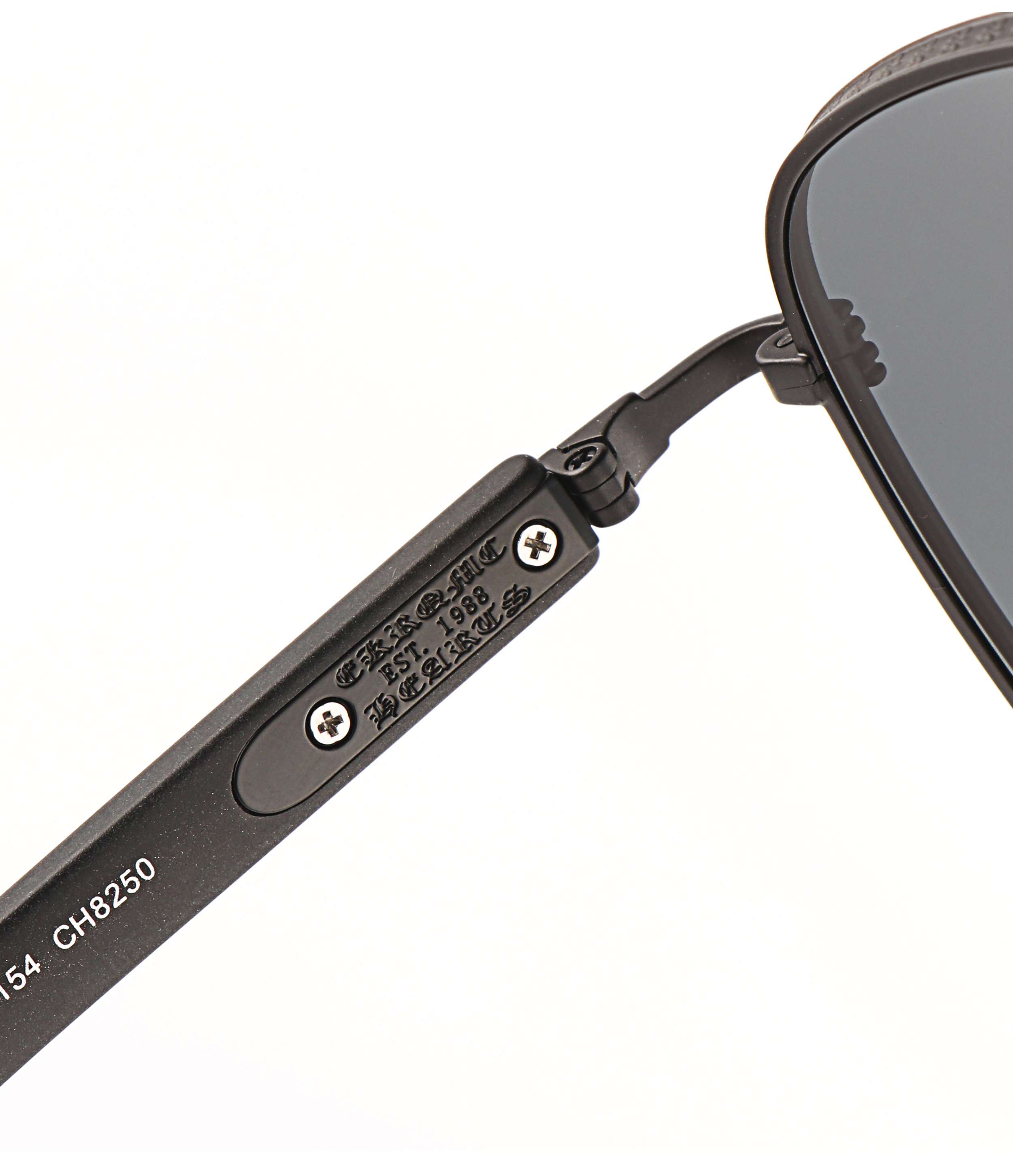 Cool Titanium New Funny 2025 Wholesale Custom logo Comfortable Frame Vintage pilot Men Sunglasses Designer Women Luxury Brand
