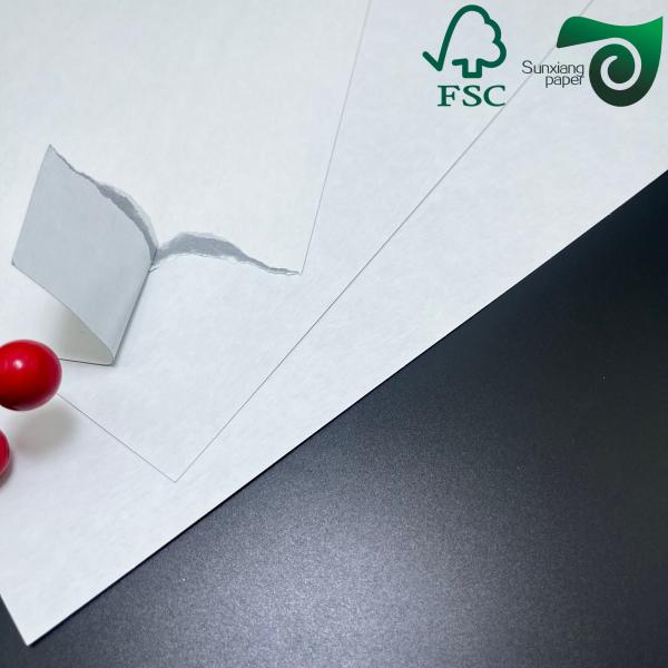 FSC 290gsm 300gsm Cartón blanco de núcleo negro Ideal para la producción de tarjetas comerciales
