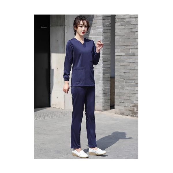 Обученные униформы для медсестер и материнства для медицинских работников в больнице Бланко