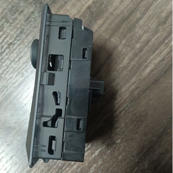 High Quality Replacement Car Accessories Master Power Window Control Switch  for Trucks 7421972423 7423391509