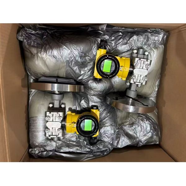 FD3051S Single Pressure Transmitter Flange Type  Flat Diaphragm / Insertion Cylinder Type Intelligent