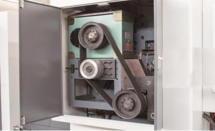 自動ホットフォイルスタンピングマシン 600T 7000枚/時 1030mm箔