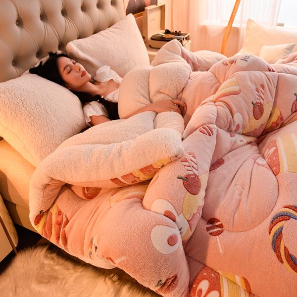 Набор постельного белья по индивидуальному заказу с утолщенным теплым одеялом из баранины и индивидуальным логотипом