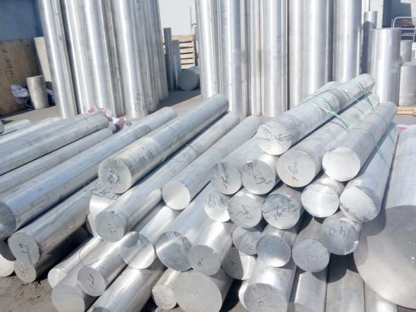 3003 3A21 Aluminum Extrusion Profiles Rust Prevention 10mm 20mm 30mm Aluminum Round Bar