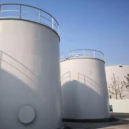 Réservoir de stockage cryogénique 1.6MPa Vertical/Horizontal pour GNL LO2 LN2
