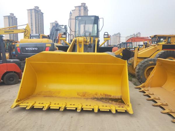                  Original Japan Manufactured Secondhand Komatsu 16ton Wa380-3 Wheel Loader in Good Condition for Sale, Used Komatsu Front Wheel Loader Wa380-6 on Promotion.             