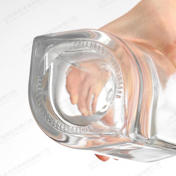 Glass Bottle with Thick Bottom and Cork 250ml 500ml 750ml Base Material Glass Customized