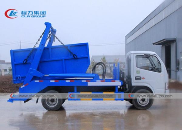 Caminhão de lixo do braço do balanço do carregador da faixa clara de Dongfeng HOWO 4X2 4M3 5M3