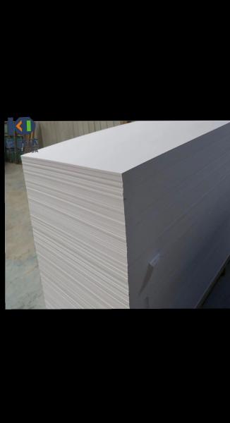 Linha de produção de placas de espuma de PVC