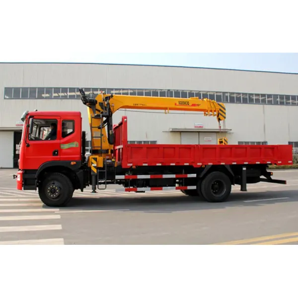 8 Ton Telescopic Truck Mounted Crane , Construction Service Truck With Crane