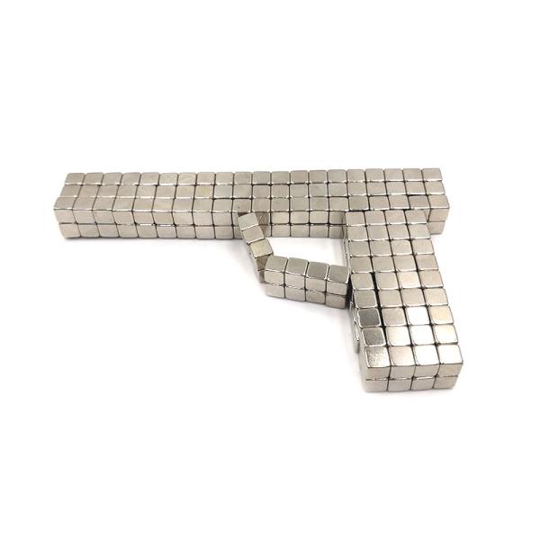 Куб магнита неодимия 216PCS супер сильный 3x3x3mm