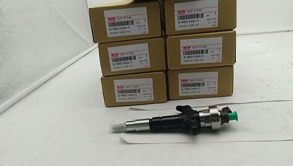 Assy 095000-6980 do injetor das peças de motor diesel 4JJ1 da máquina escavadora do tamanho padrão