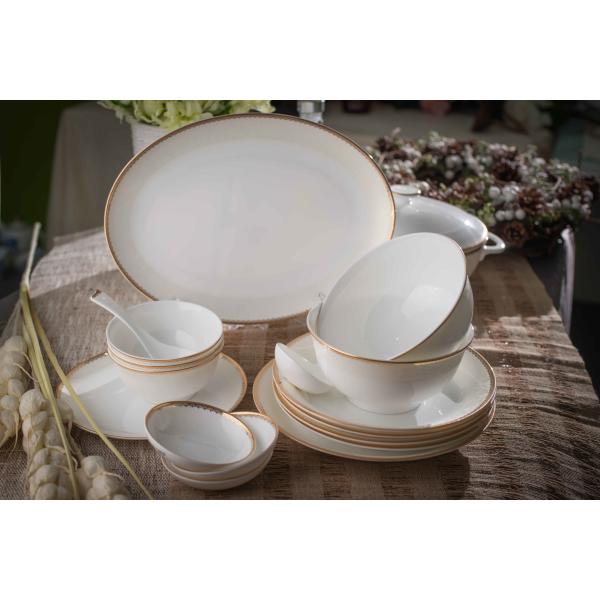 45pcs Gold Rim Fine Porcelain 43% Bone China Lace Dinner Set