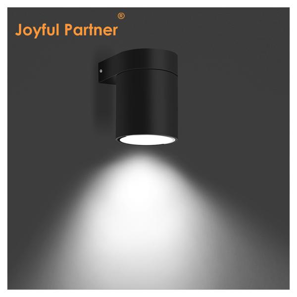 Exterior Wall Light Fixture Casting Aluminum IP65 Wall Mount Cylinder Disign With Tempered Glass