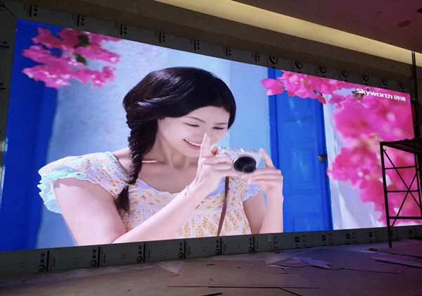 Outdoor Indoor 5mm Full Color LED Display Panel 1R1G1B 3-Year Warranty