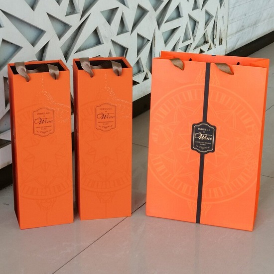 Rigid Wine Packaging Box Set With Matching Paper Bag For Wine Brands