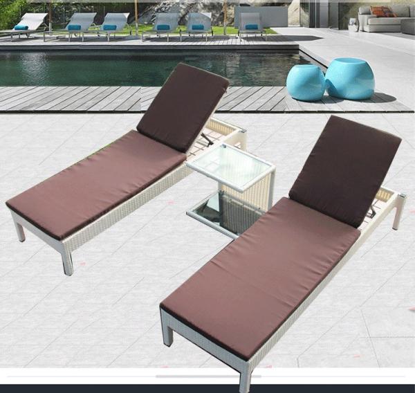 Outdoor garden wicker furniture sunbed PE Rattan beach chair Chaise lounge chair