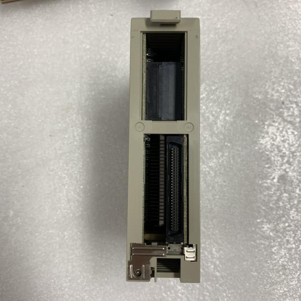 ИМП УЛЬС OC OMRON CS1W-NC413 ИЗ БЛОКА УПРАВЛЕНИЯ ПОЛОЖЕНИЯ ОСИ MODUL 4 НОВОГО