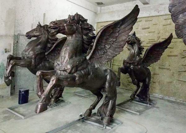 Animal Statue Life Size Fiberglass Horse With Wing Statue For Mall Decoration