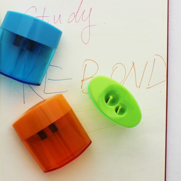 Wholesale colourful eco-friendly plastic mini sharpener