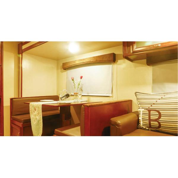 Трейлер большой цапфы детей взрослых 2 трейлера 5 перемещения стеклоткани космоса двойной располагаясь лагерем