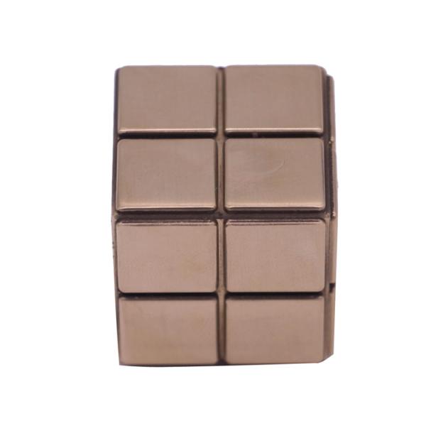 Casquillo patentado del perfume de Zamac del diseño/pequeña cubierta cuadrada del perfume del metal